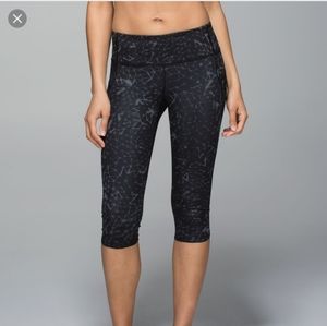 Lululemon Top Speed Crop leggings, size 4